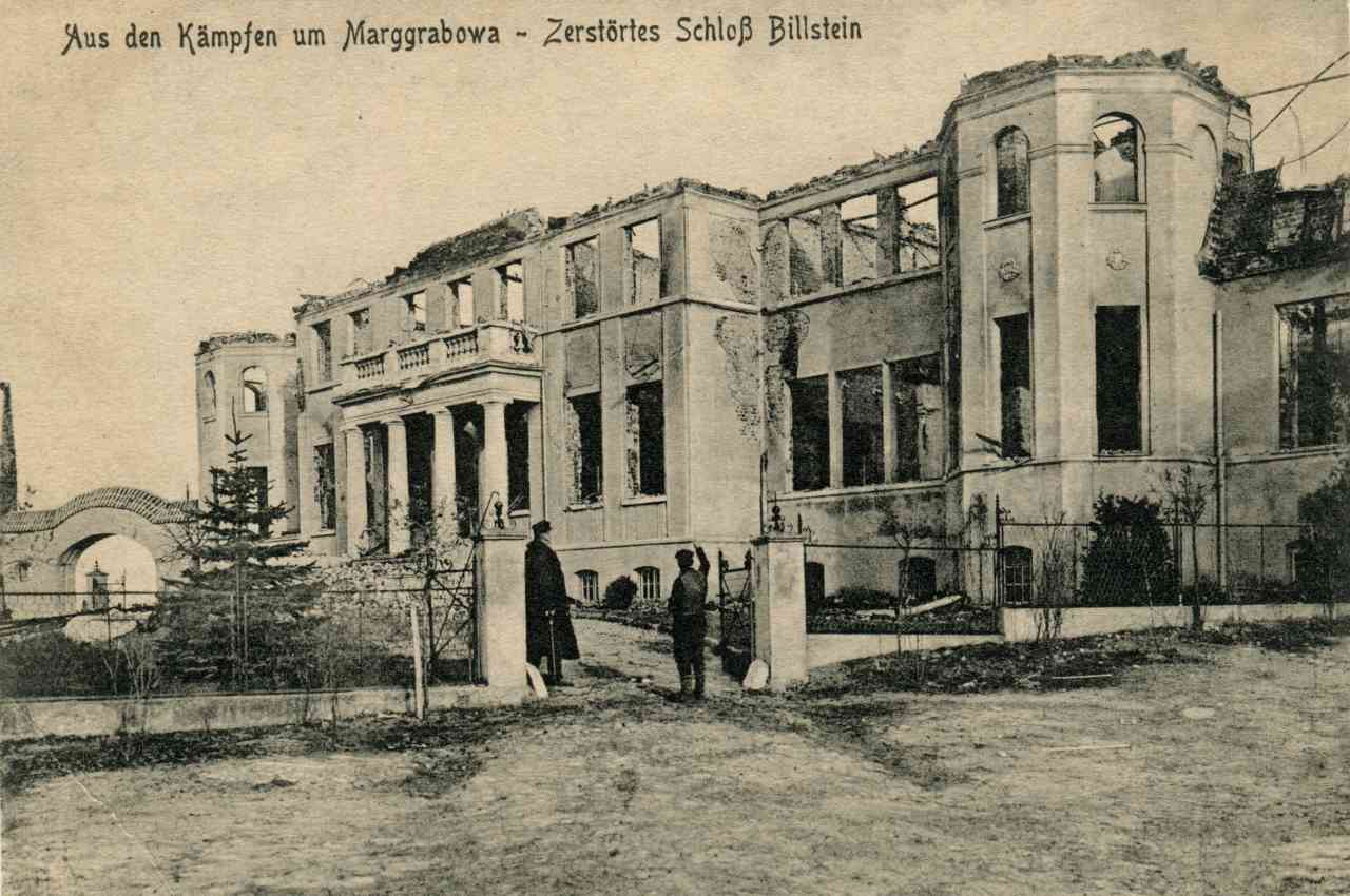 Zniszczony pałac w Białej Oleckiej.