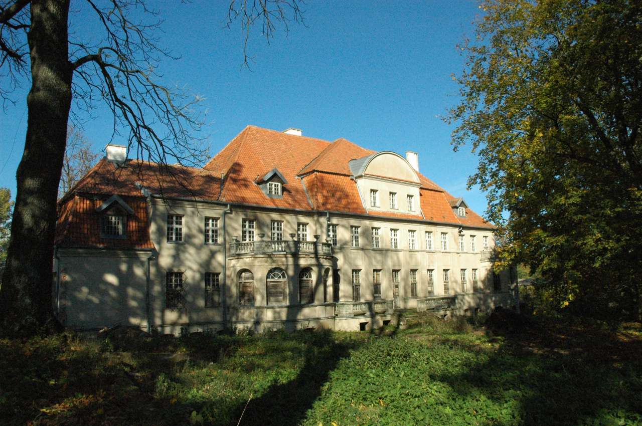 Pałac w Białej Oleckiej.